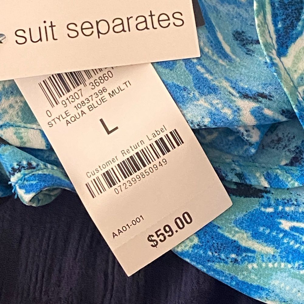 NWOT Bar III Sleeveless Blue Print Blouse with Neck Tie. Size Large. - Picture 7 of 8